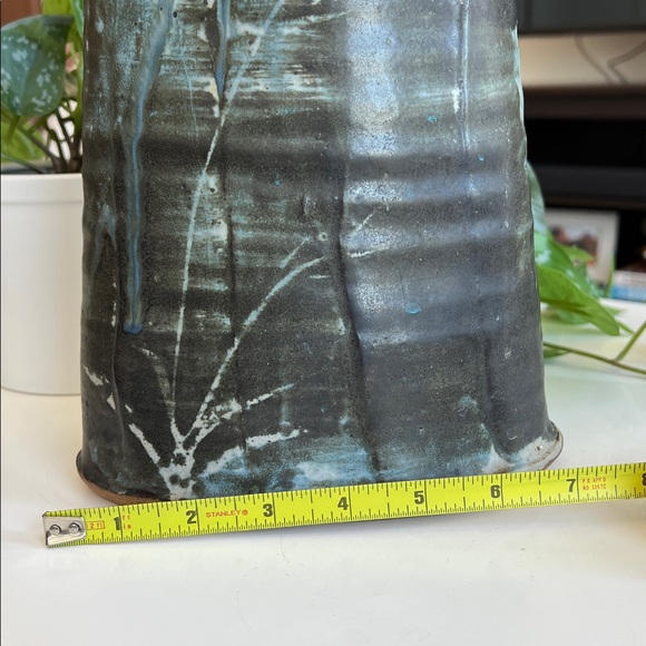 Vintage Handmade Freeform Pottery Vase - Picture 15 of 17